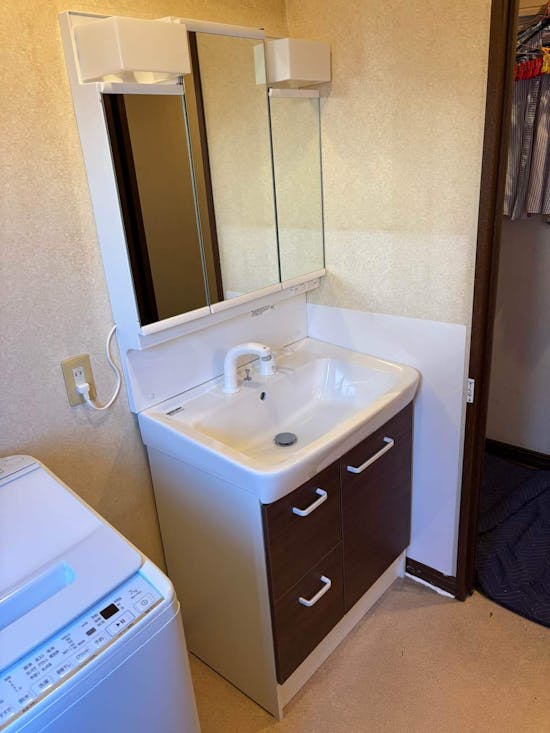 工事後 三重県四日市市のお客様の洗面化粧台交換工事