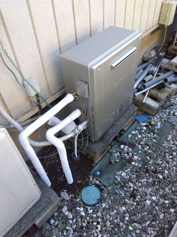 東京都立川市のお客様の据置ガス給湯器交換工事