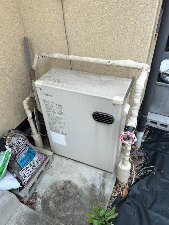 工事前 宮城県仙台市のお客様の石油給湯器交換工事工事