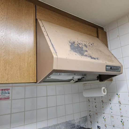 工事前　神奈川県横須賀市のお客様のレンジフード交換工事