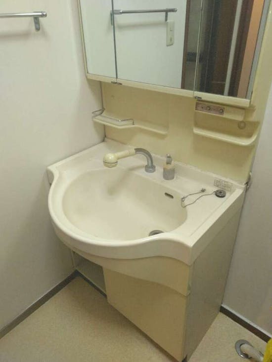 工事前　東京都昭島市のお客様の洗面化粧台交換工事
