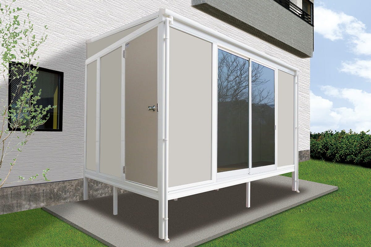 ガーデンフェイス断熱ユニット囲いやすらぎ C（基本+ドア1カ所タイプ） 外壁パネル木目仕様 2.0間×6尺 積雪30cm対応